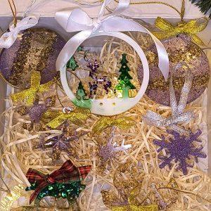 Weihnachtsdekorationen (Drei runde)