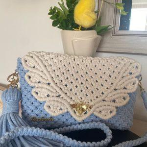 Exklusive Handtasche "Vera Spring Blue" – Handgefertigtes Makramee-Unikat